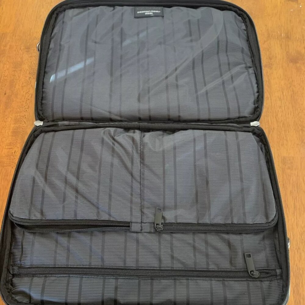New Kenneth Cole Reaction  R-Tech Computer Case Black Laptop Bag - Picture 7 of 8
